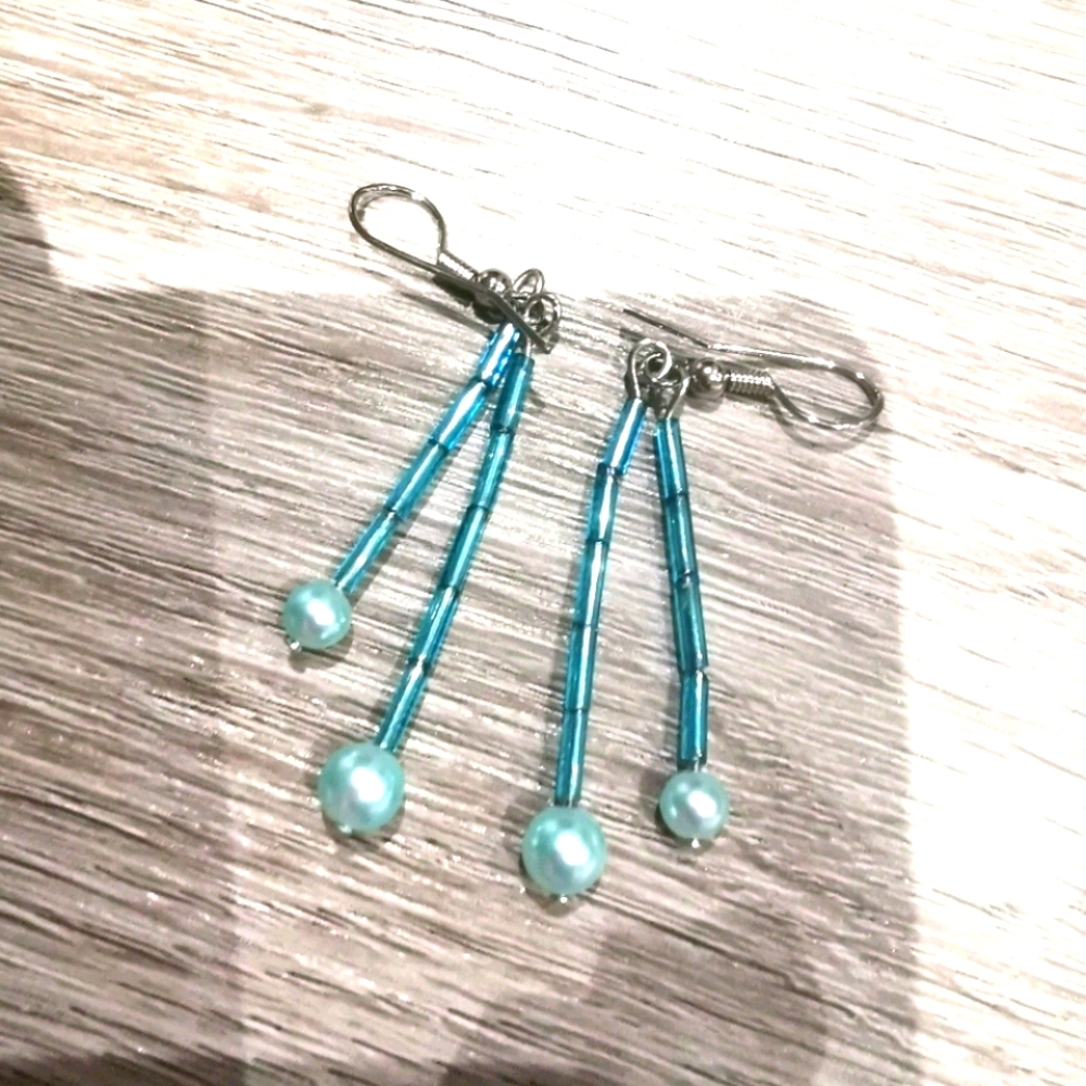 🍀3/$30 Vintage Earrings